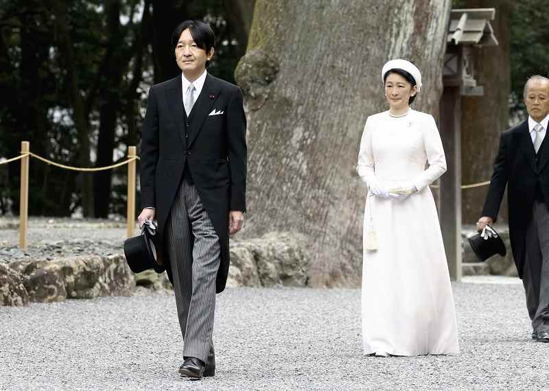 Crown Prince Akishino, Crown Princess Kiko visit Ise Grand Shrines ...