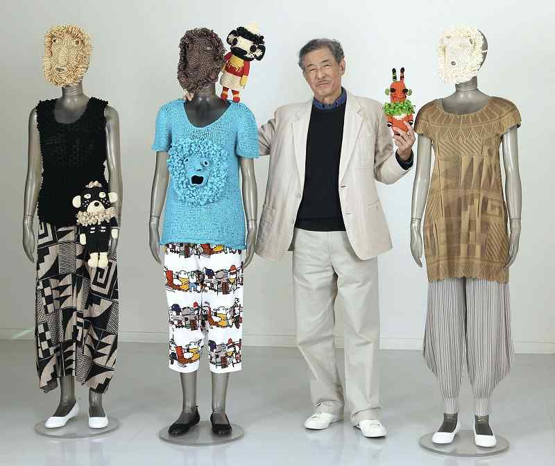 Issey Miyake Pleats Please Japanese Street Fashion – Tokyo Fashion