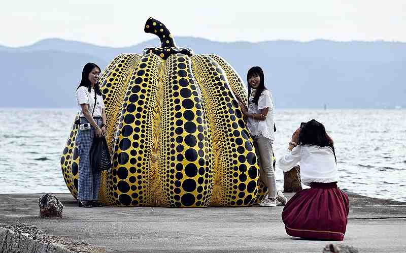 Where to see Yayoi Kusama's pumpkin sculptures in Japan