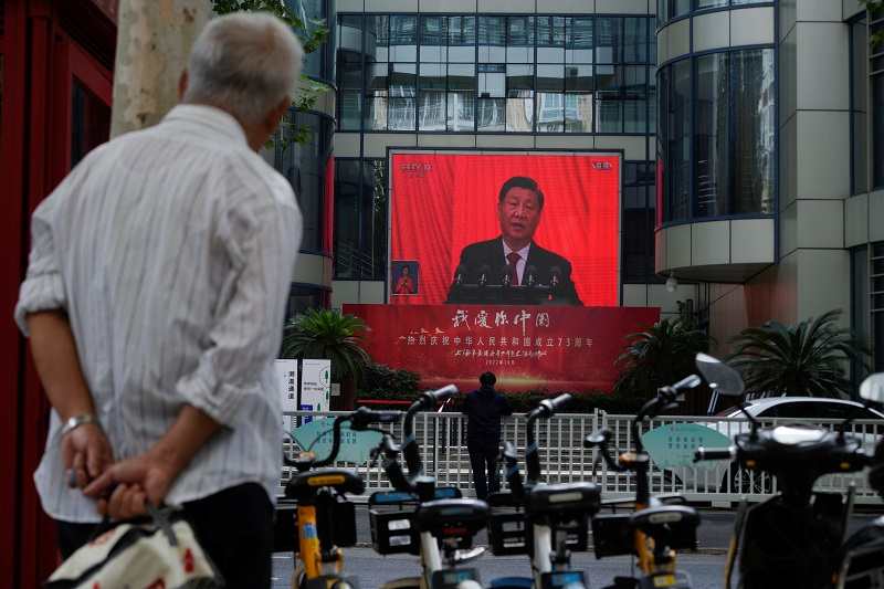 China, HK stocks sag after Xi emphasizes security, reiterates COVID ...