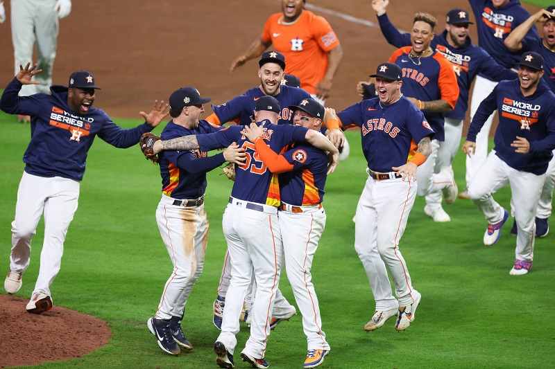 Astros defeat Phillies to even World Series - The Japan Times