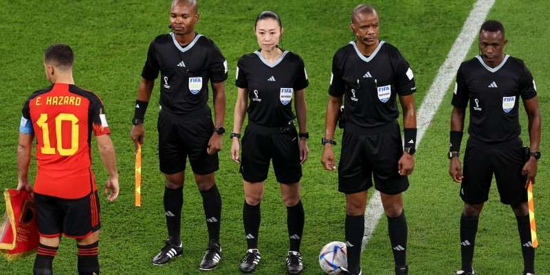 CAEN, 16-02-2022 ,Stade Michel d'Ornano Tournoi de France, Dutch  Eredivisie, Season 2021/ 2022,referee Stephanie Frappart during the match  Brasil - Netherlands (women) 1-1 (Photo by Pro Shots/Sipa USA) *** World  Rights Except