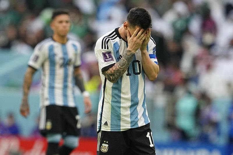 World Cup Stunner: Saudi Arabia Beats Messi’s Argentina 2-1 - The Japan ...