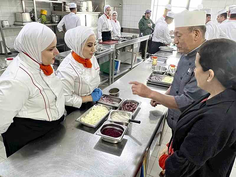 Hiroshima intenta hacer okonomiyaki para personas de todo el mundo