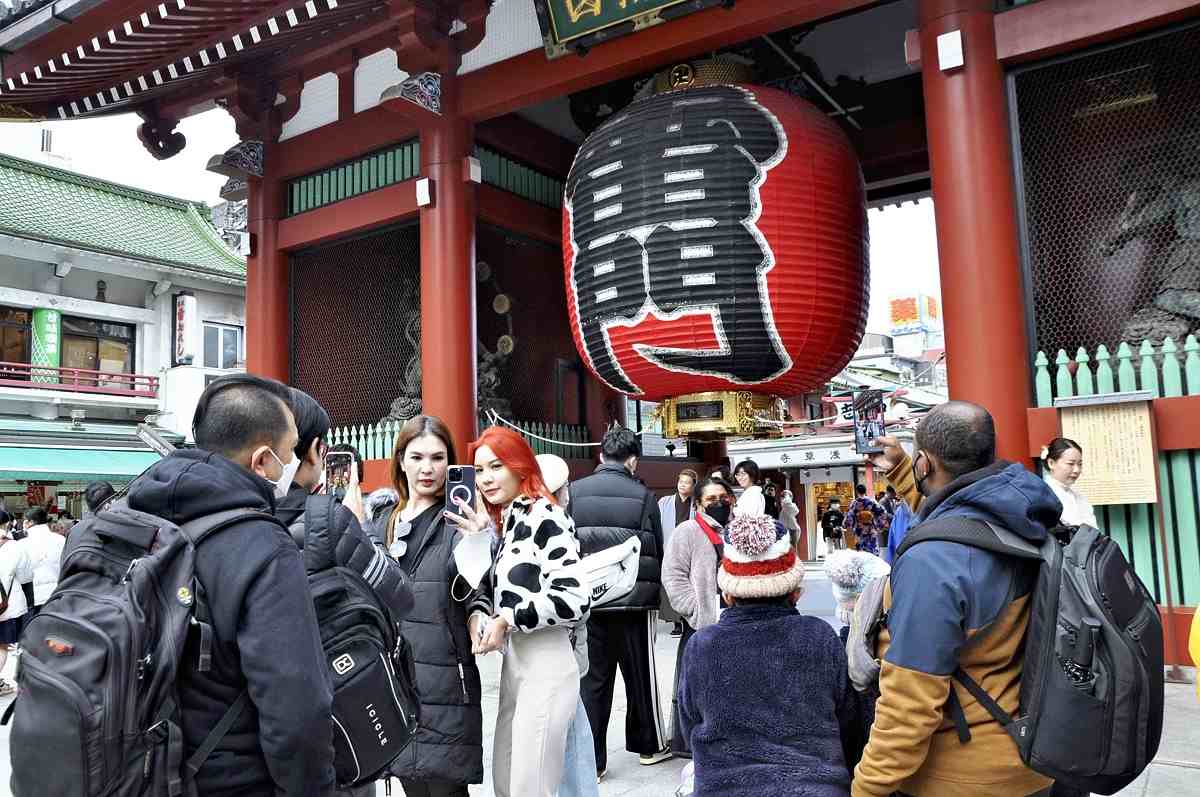 can foreigners visit japan now