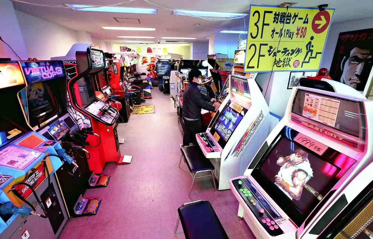 Osaka Nostalgic Arcade Games A Treasure For Enthusiasts The Japan News