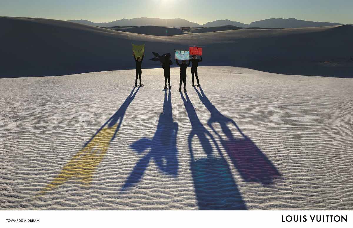 Louis Vuitton Evolves Media Strategy with 3D, TV, Full-page Ads - The Japan  News