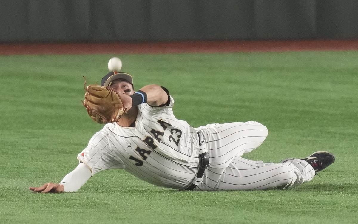 Samurai Japan squeaks out walk-off win over Dominican Republic in