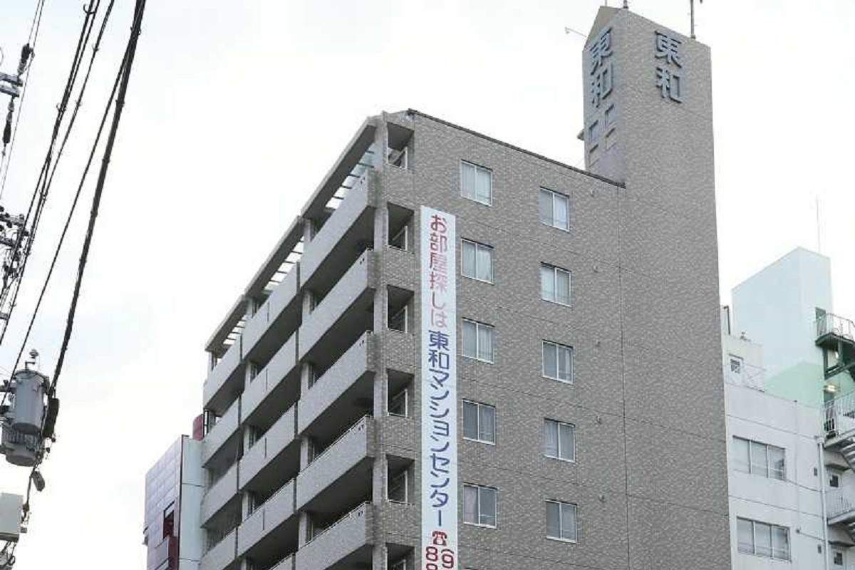 Des tout-petits jumeaux meurent en tombant de la fenêtre d’un appartement à Nagoya