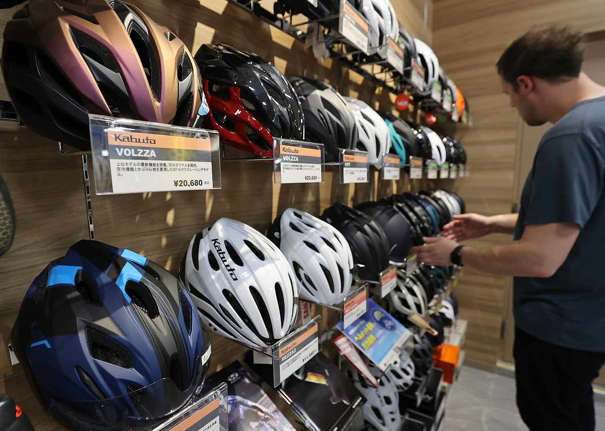 Bicycle Helmets in Short Supply after Law Change The Japan News