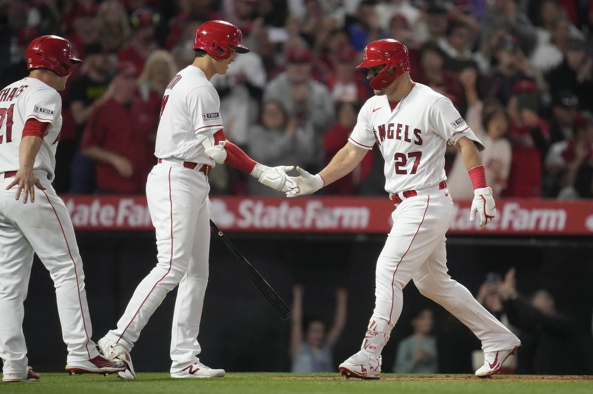 Trouts 3 Run Homer Powers Angels Rally Past Toronto 9 5 The Japan News