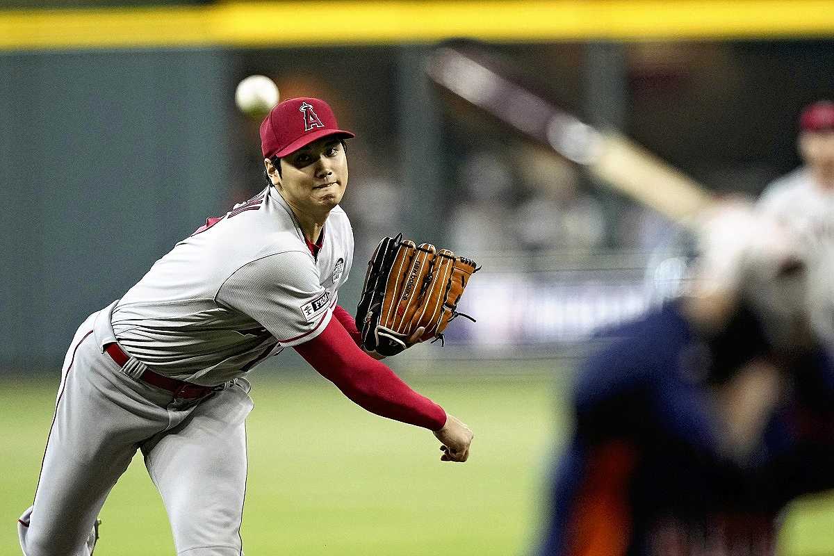 Bregman, Alvarez homer in 1st inning leading Astros over Red Sox 6-2