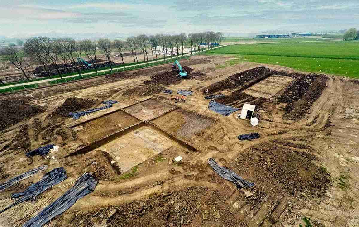 オランダで発見されたストーンヘンジのような4,000年の聖域