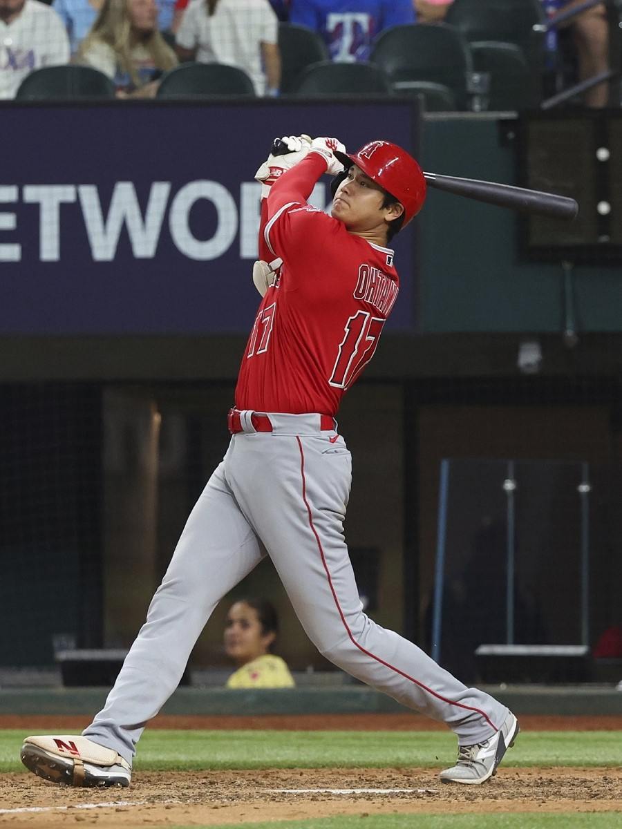 Mike Trout's 3-run dinger headlines a nine-run first inning for USA against  Canada