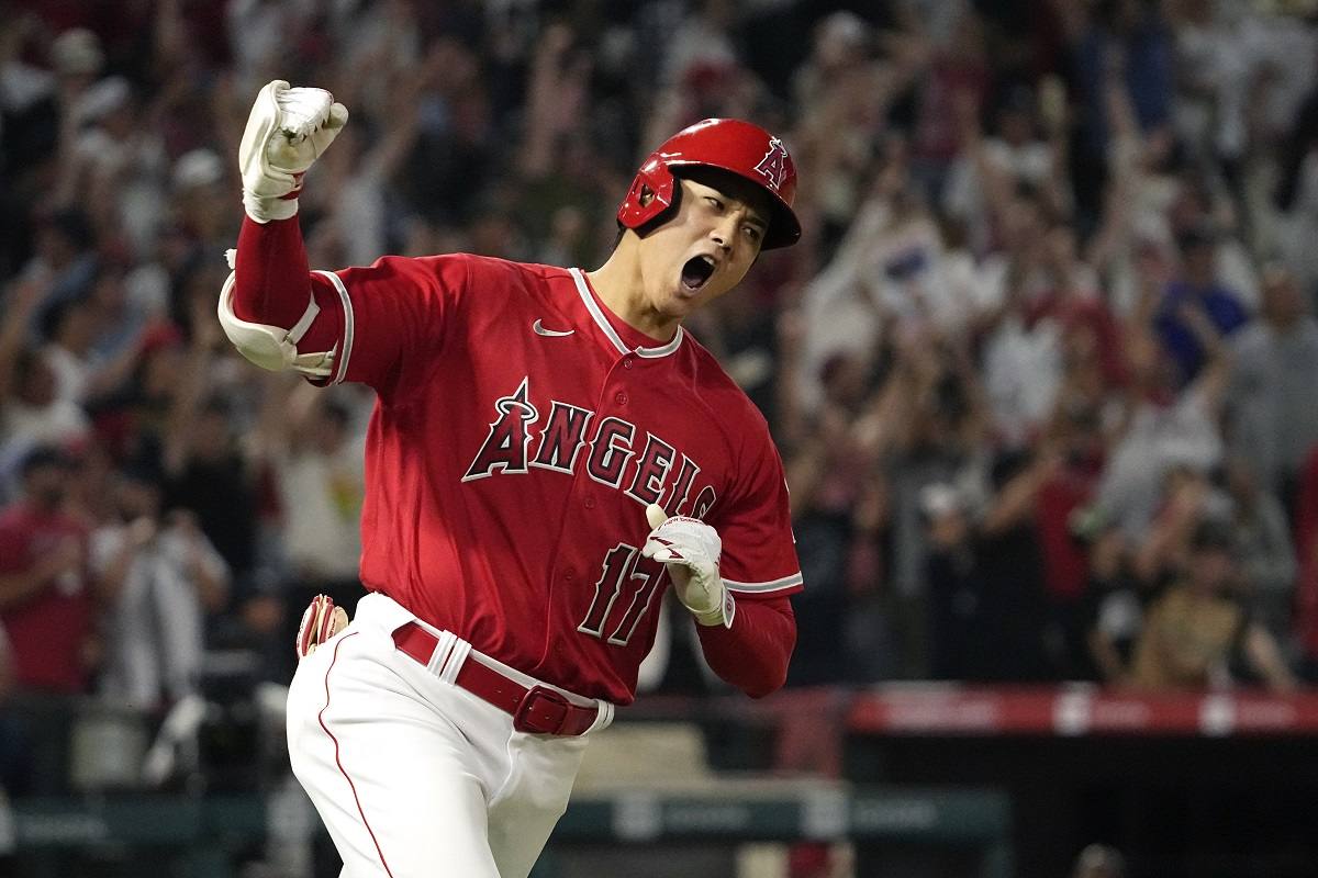 Shohei Ohtani homers twice, pitches Angels to victory over White