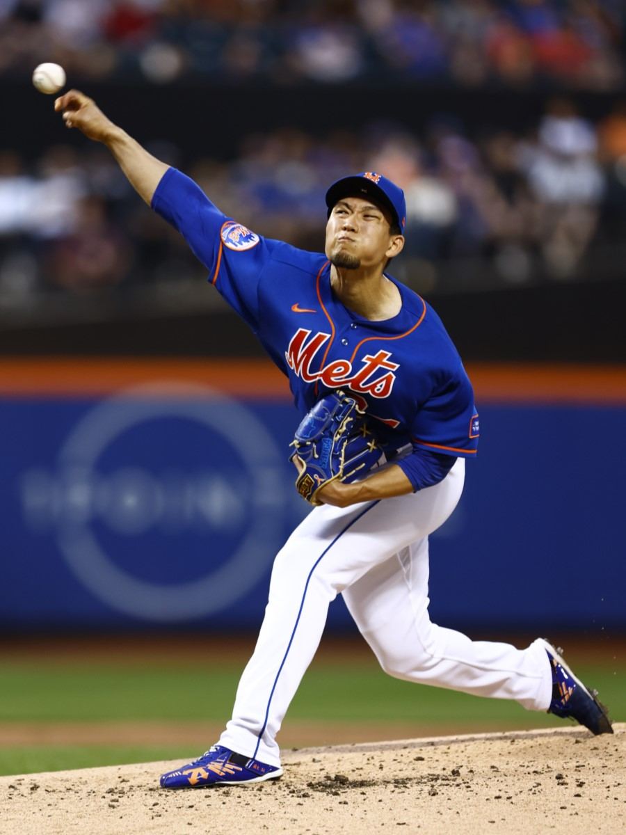 Kodai Senga Got the Win as His Son and Daughter Watched Him Pitch; Mets  Beat Cubs 11-2 - The Japan News