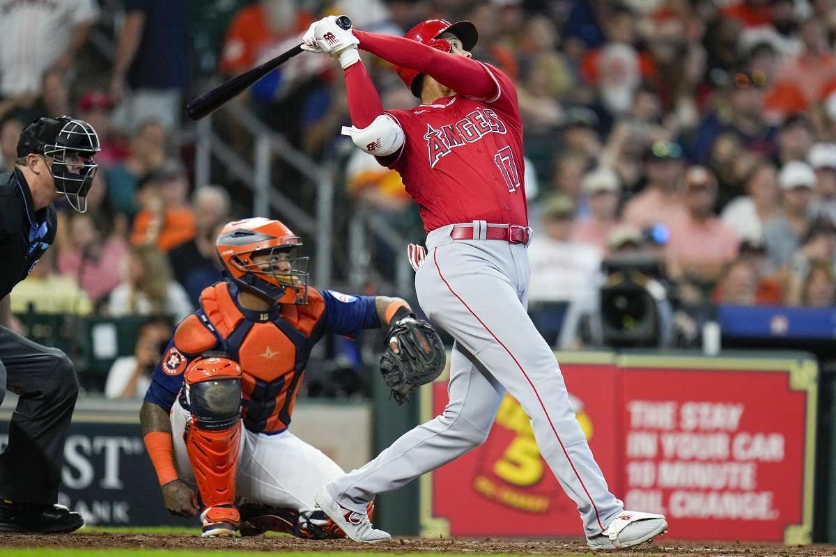 Ohtani gets the win, ties for the MLB HR lead