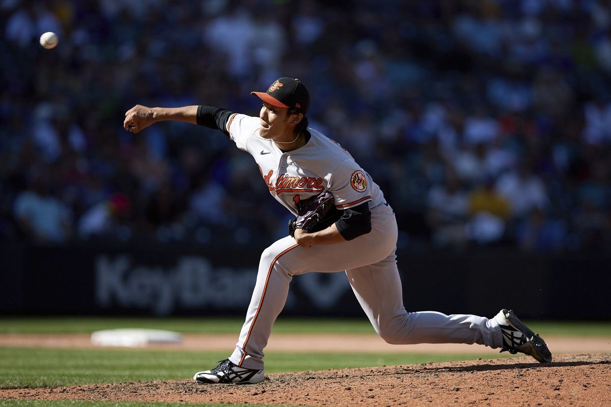 Shintaro Fujinami Worked a Scoreless 10th for His First Save; Orioles Beat  Mariners 5-3 - The Japan News