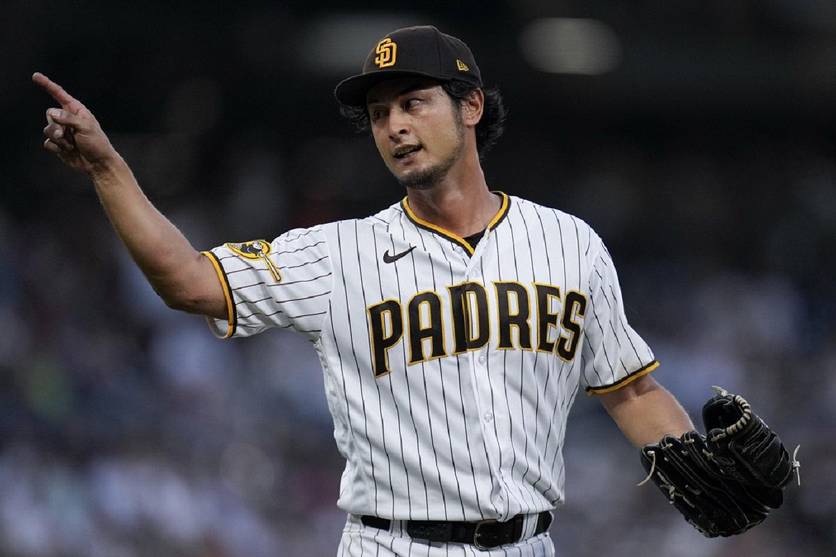 Yu Darvish and his wife announce they are pregnant with his 7th child :  r/Padres