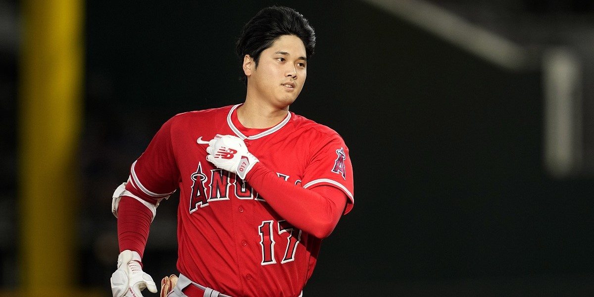 Detmers takes no-hitter into 8th inning, Ohtani hits 42nd homer as Angels  beat Rangers 2-0