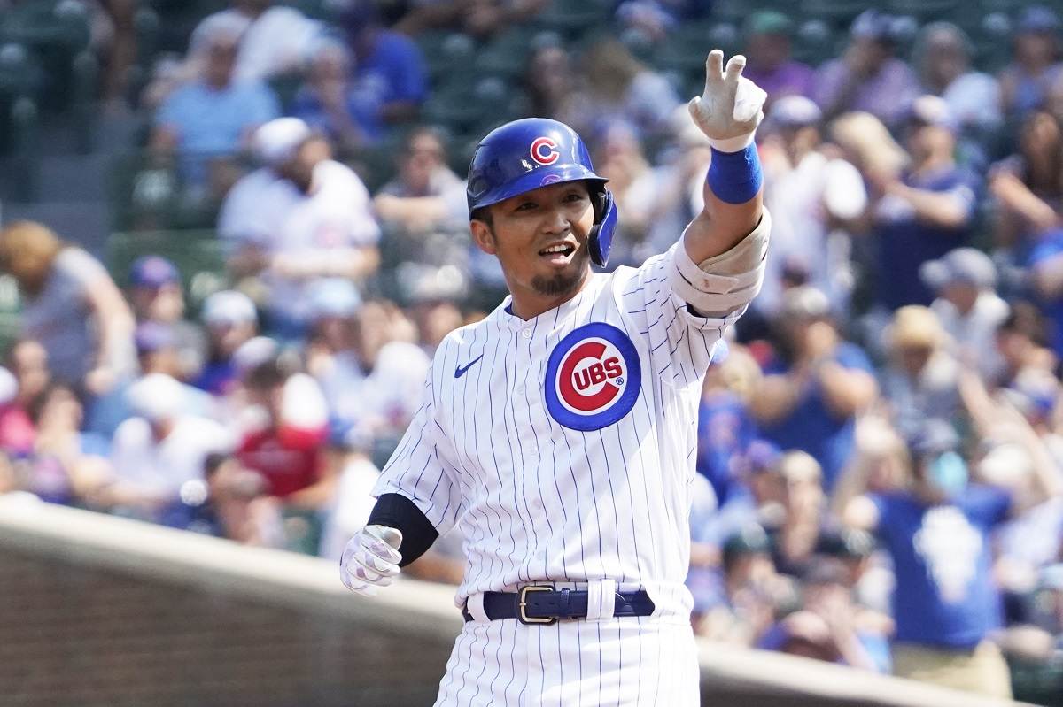 Chicago Cubs right fielder Seiya Suzuki (27) in the second inning