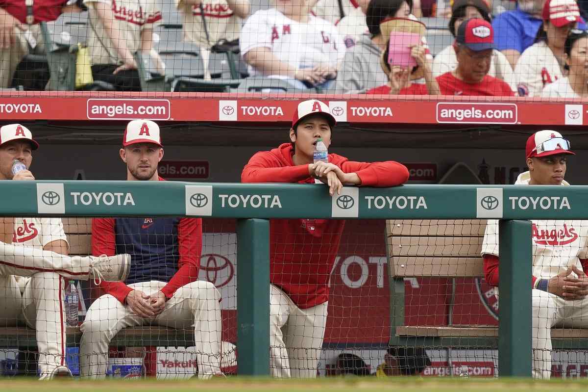 Angels' Shohei Ohtani wins third straight start