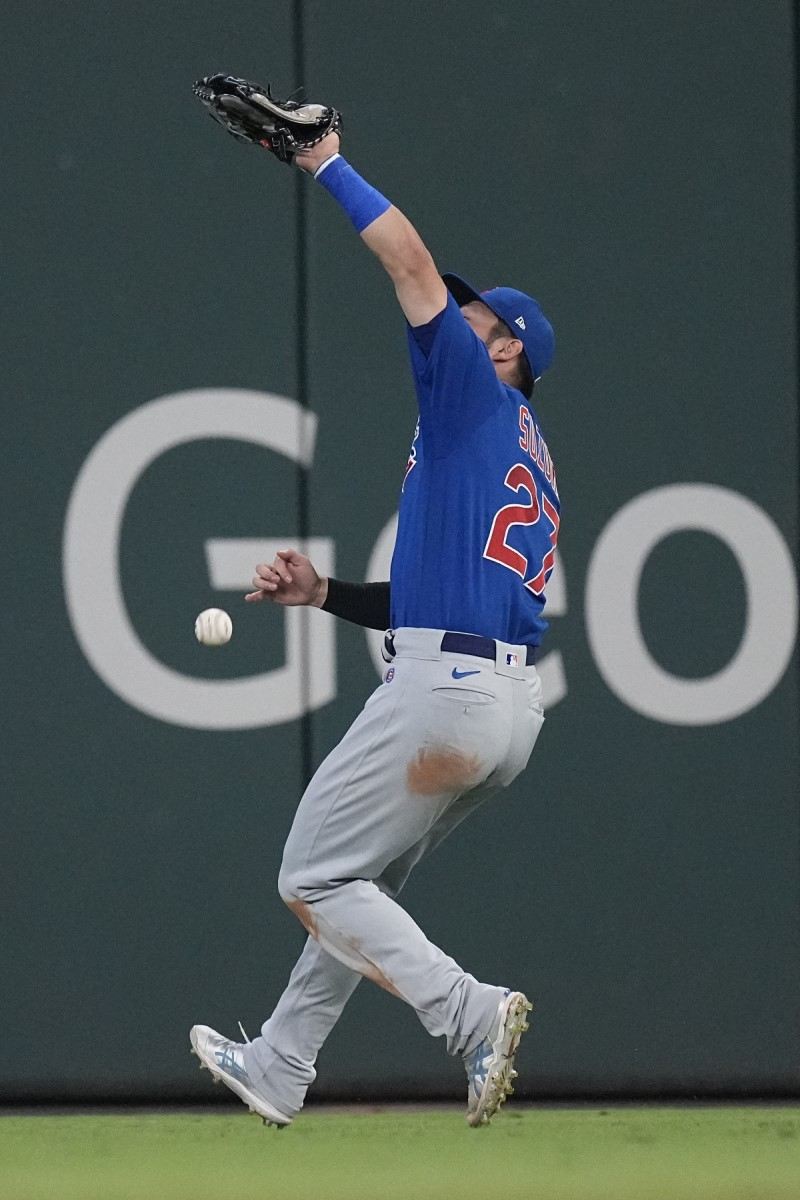 Chicago Cubs right fielder Seiya Suzuki (27) in the second inning