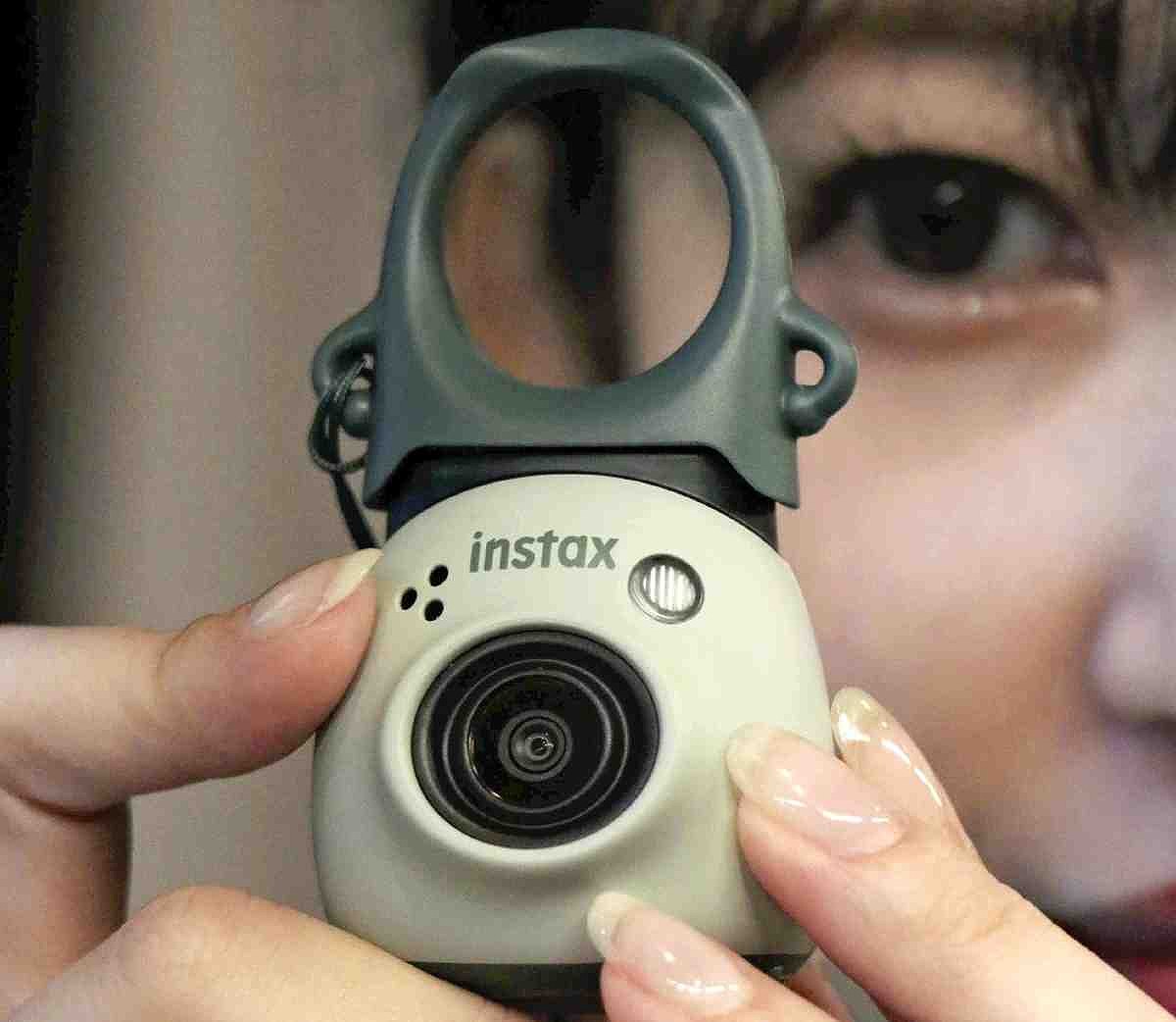 INSTAX Pal - INSTAX Instant Photography