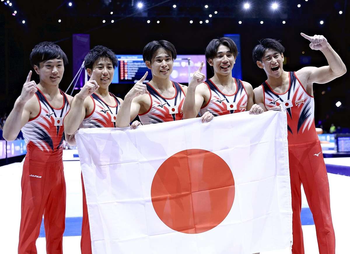 Gold for Japan’s Men at Artistic Gymnastics World Championship; High