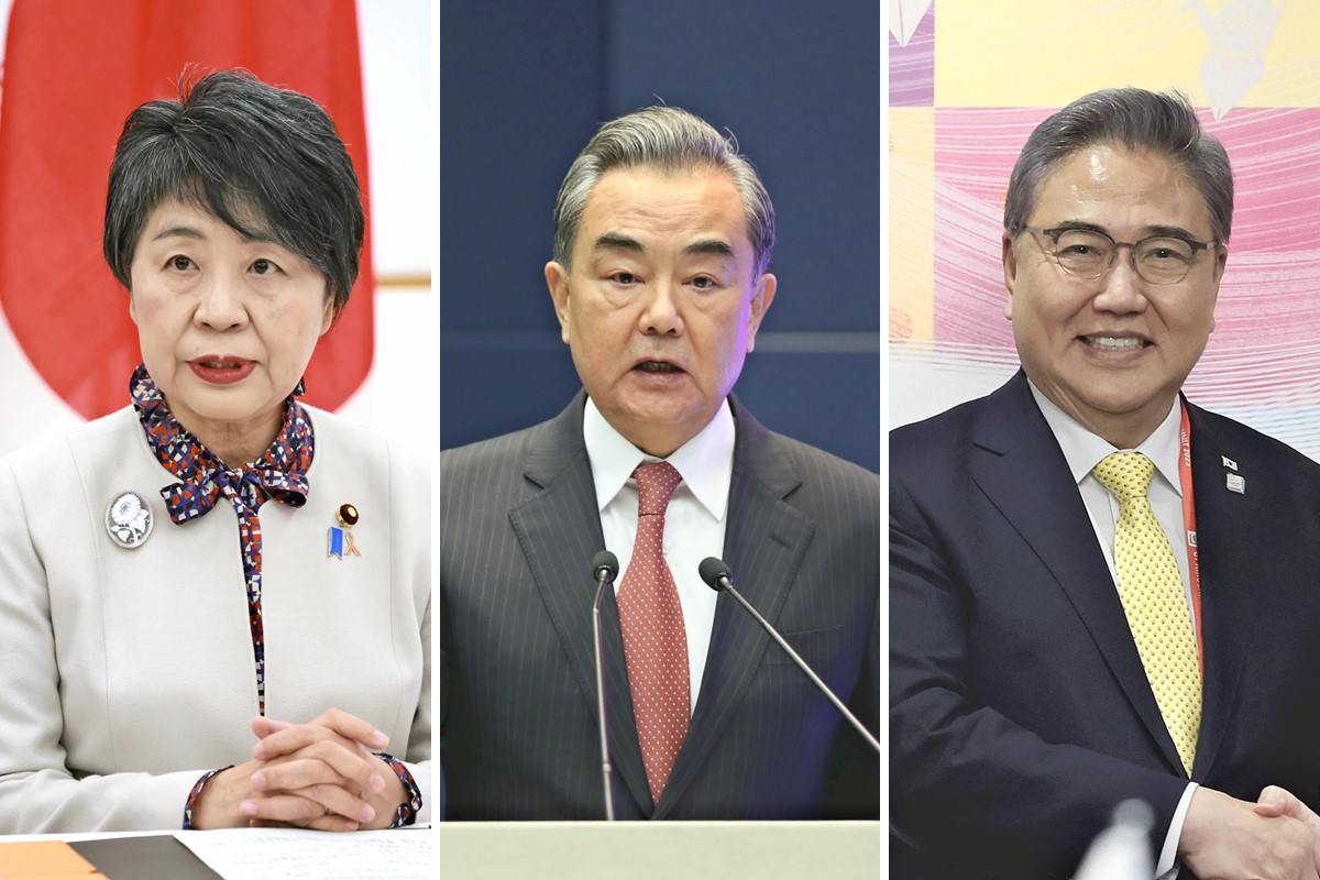 일본, 중국, 한국은 이달 부산에서 외무장관 회담을 개최하는 것을 고려하고 있다.  한·중 관계 회복 기대감 낮아져