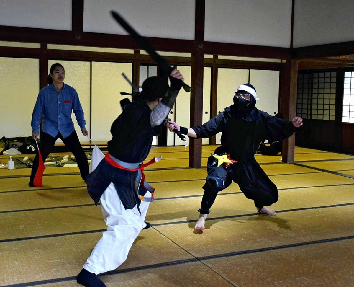 Mie: Battle to Decide Top Ninja Held in Iga, Home of Ninja - The Japan News