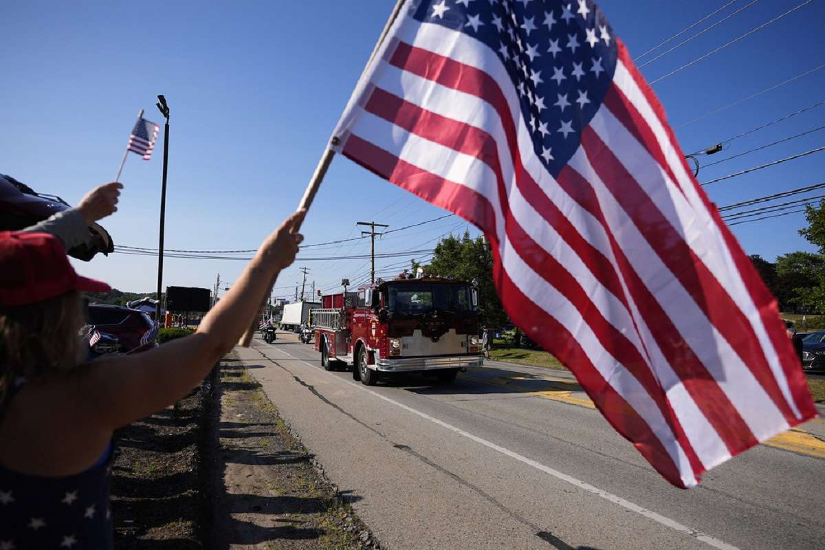 Firefighter Killed at Trump rally Honored with Bagpipes, Gun Salute and a Bugle Sounding Taps - The Japan News