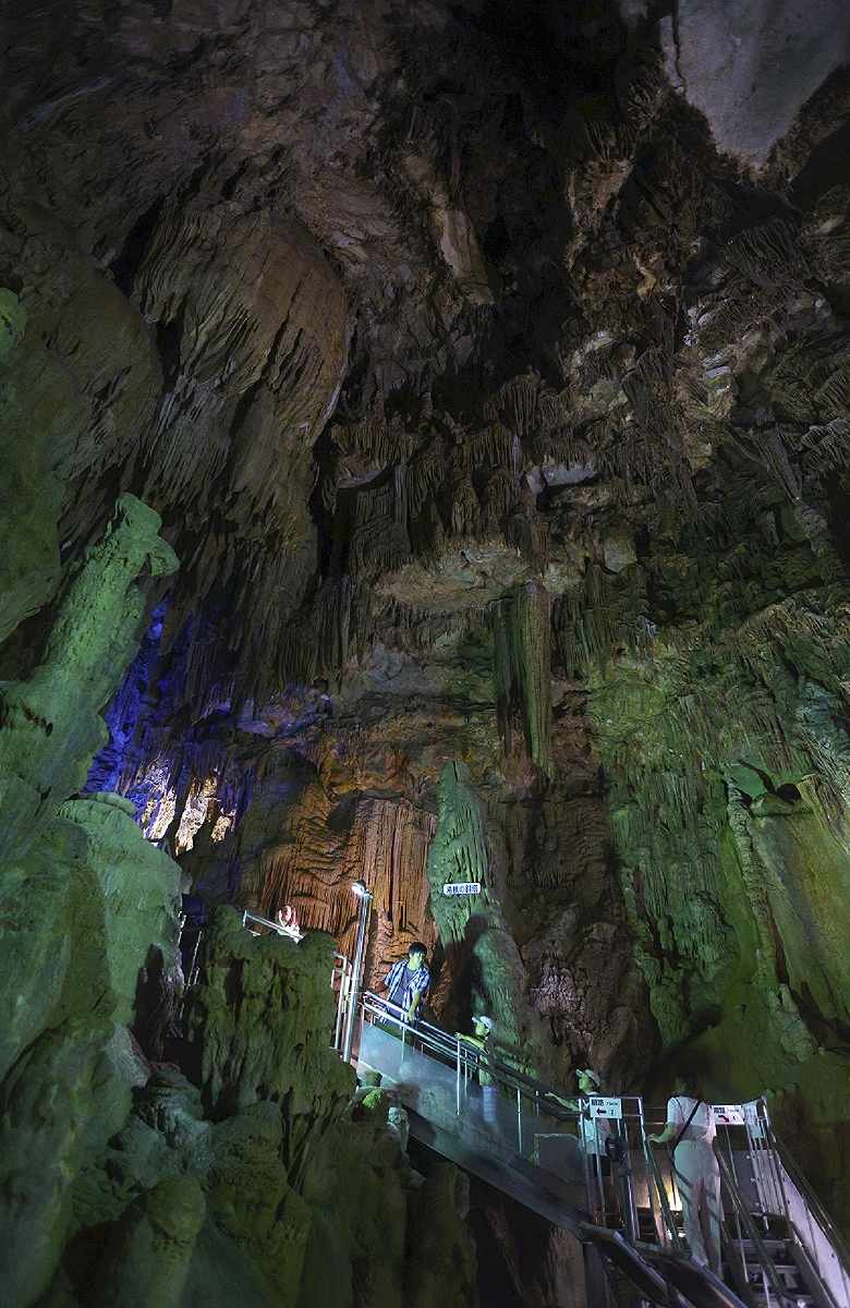 Cave2