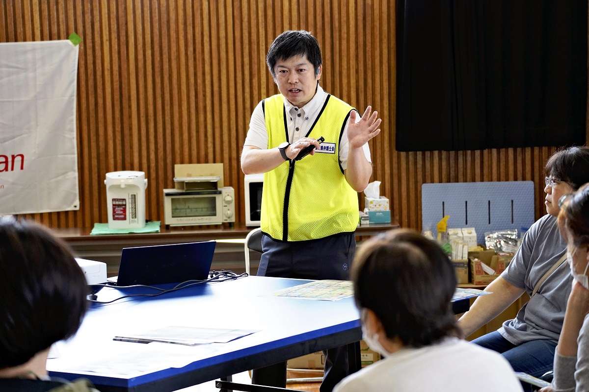 Japan Lawyer Helps Disaster Victims Rebuild Their Lives, Explaining