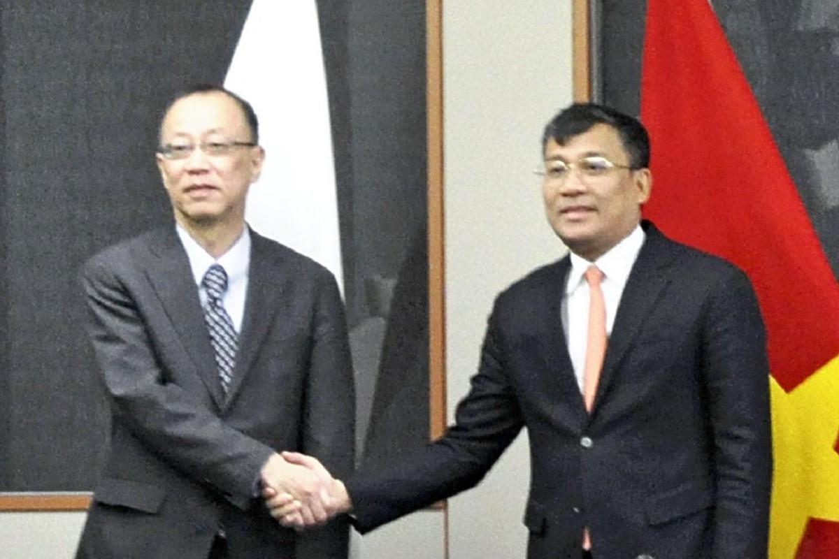 Japan, Vietnam Agree to Cooperate on Security; Foreign and Defense ...