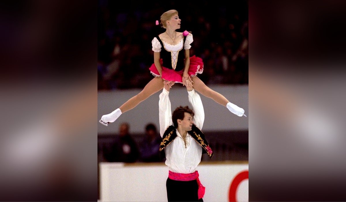 American Airlines: Russian Skating Couple, World Champions in