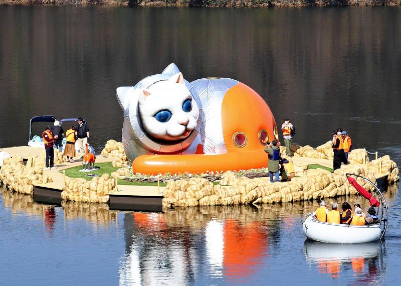 https://japannews.yomiuri.co.jp/wp-content/uploads/2025/03/giant-cat.jpg