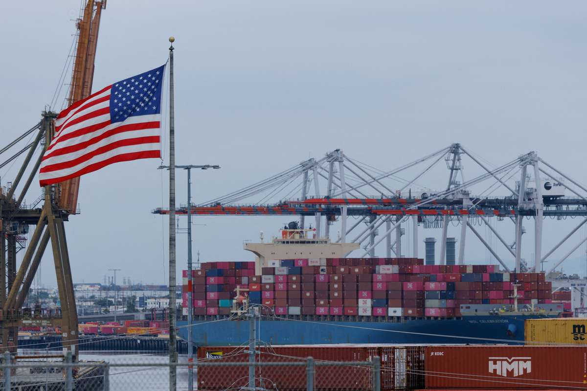 Switzerland Wins US Tariff Rate Cut to 15%, Pledges $200 Billion in US Investments