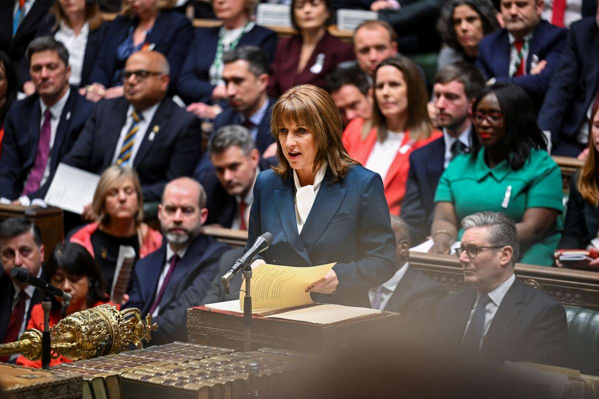 UK’s Reeves Raises Tax Burden to Post-War High to Shore up Finances