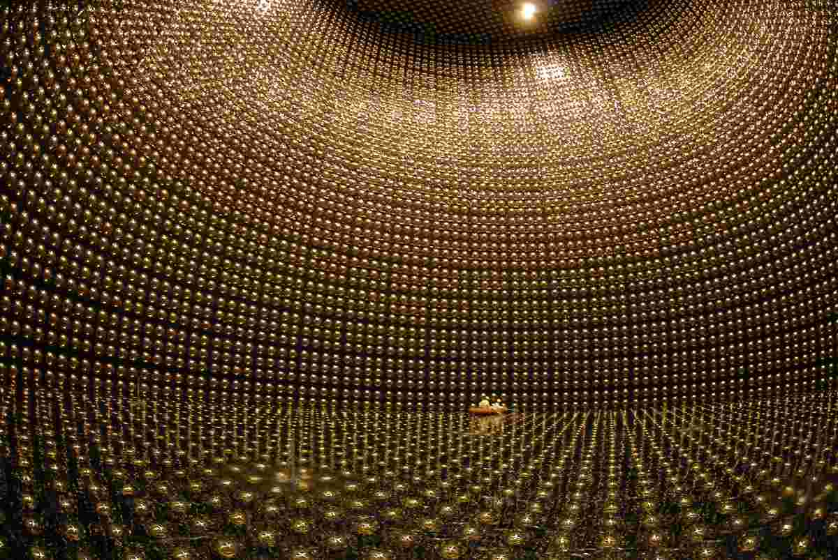 Researchers in U.S., Japan Offer Insight into Ghostly Neutrinos