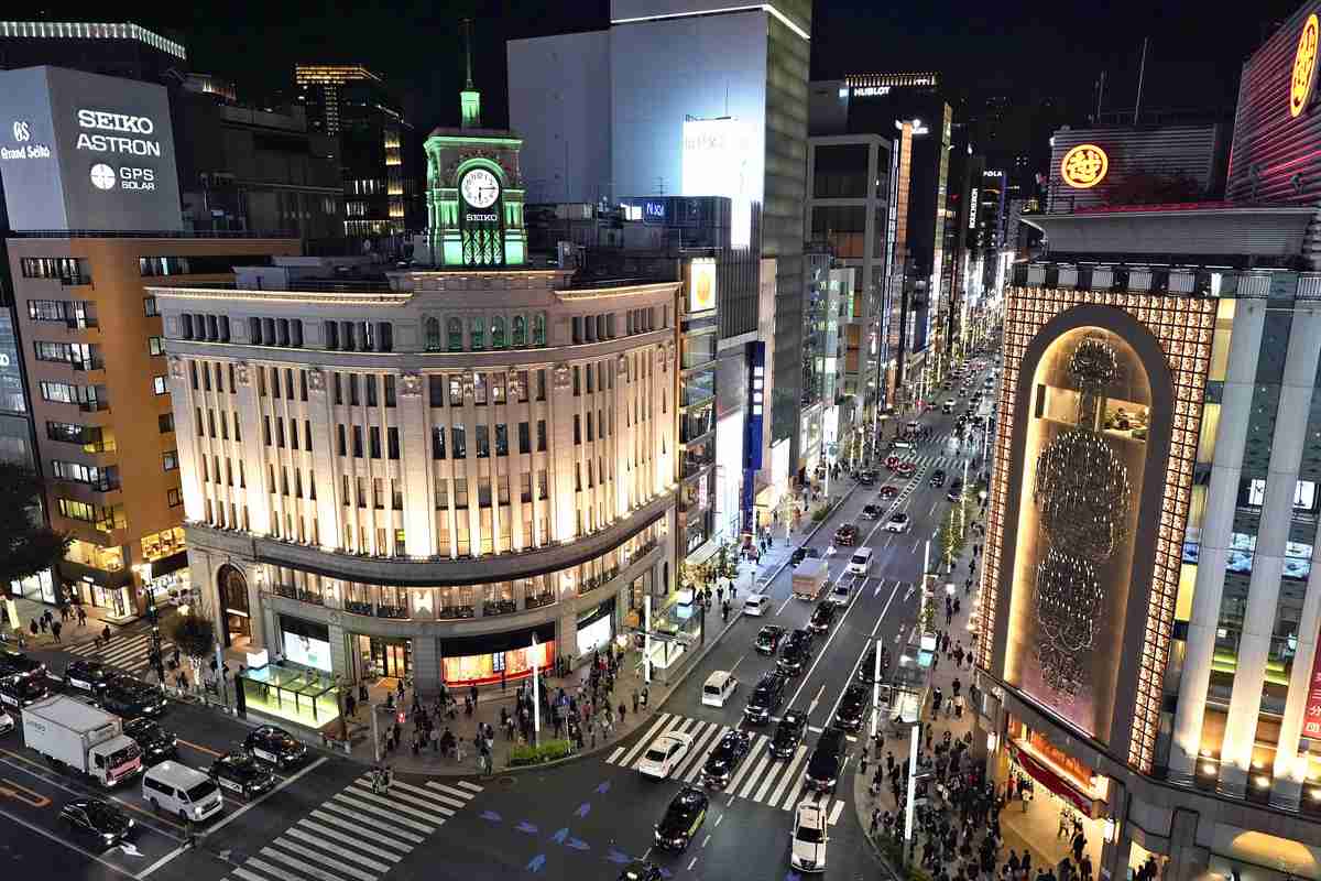 Tokyo’s Seasonal Illumination in Ginza Begins
