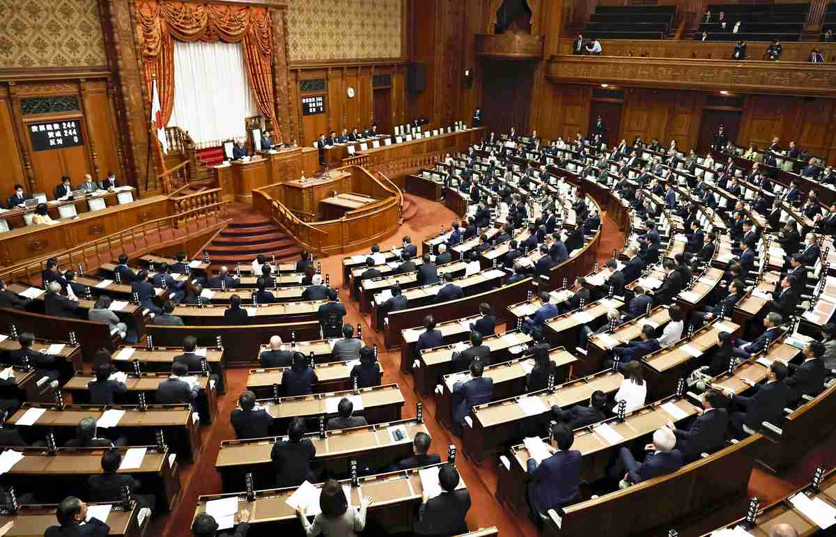 Japan Passes Bill to End Provisional Gas Tax Surcharge, but No Decision Yet on Other Sources of Funding