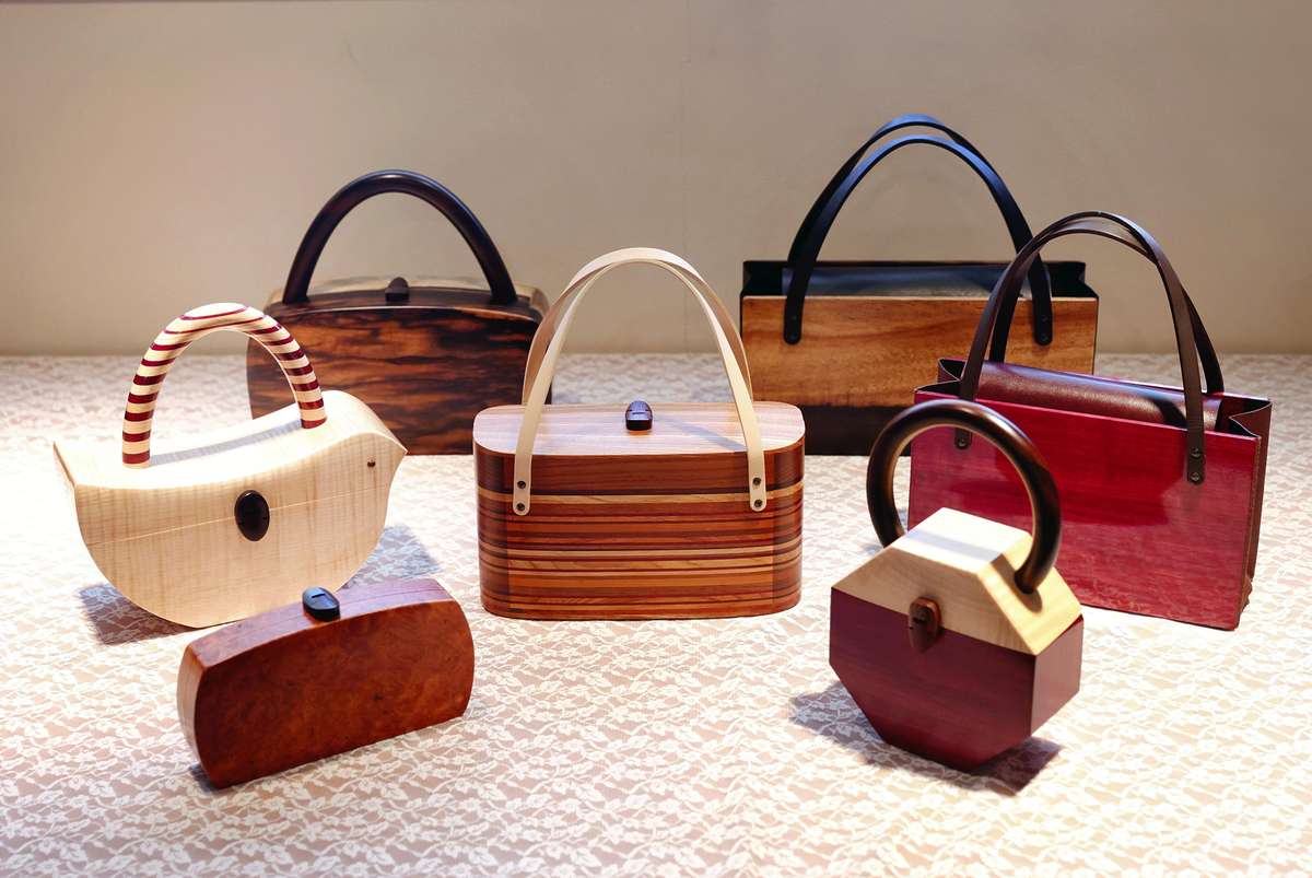 Japanese Craftsman Produces Beautiful and Durable Bags Made of Wood