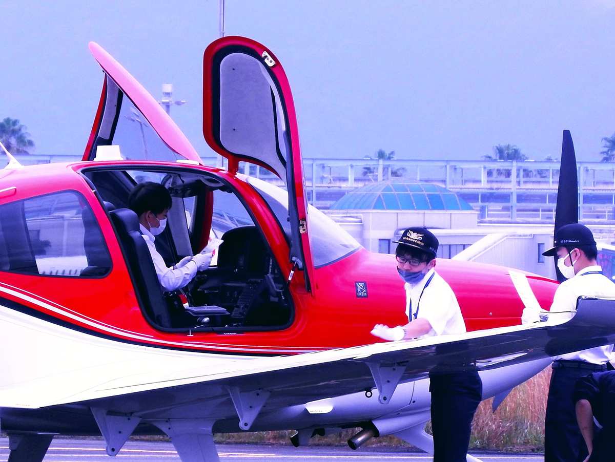 Japan’s Civil Aviation College Students Grounded by Lack of Flight Training Availability