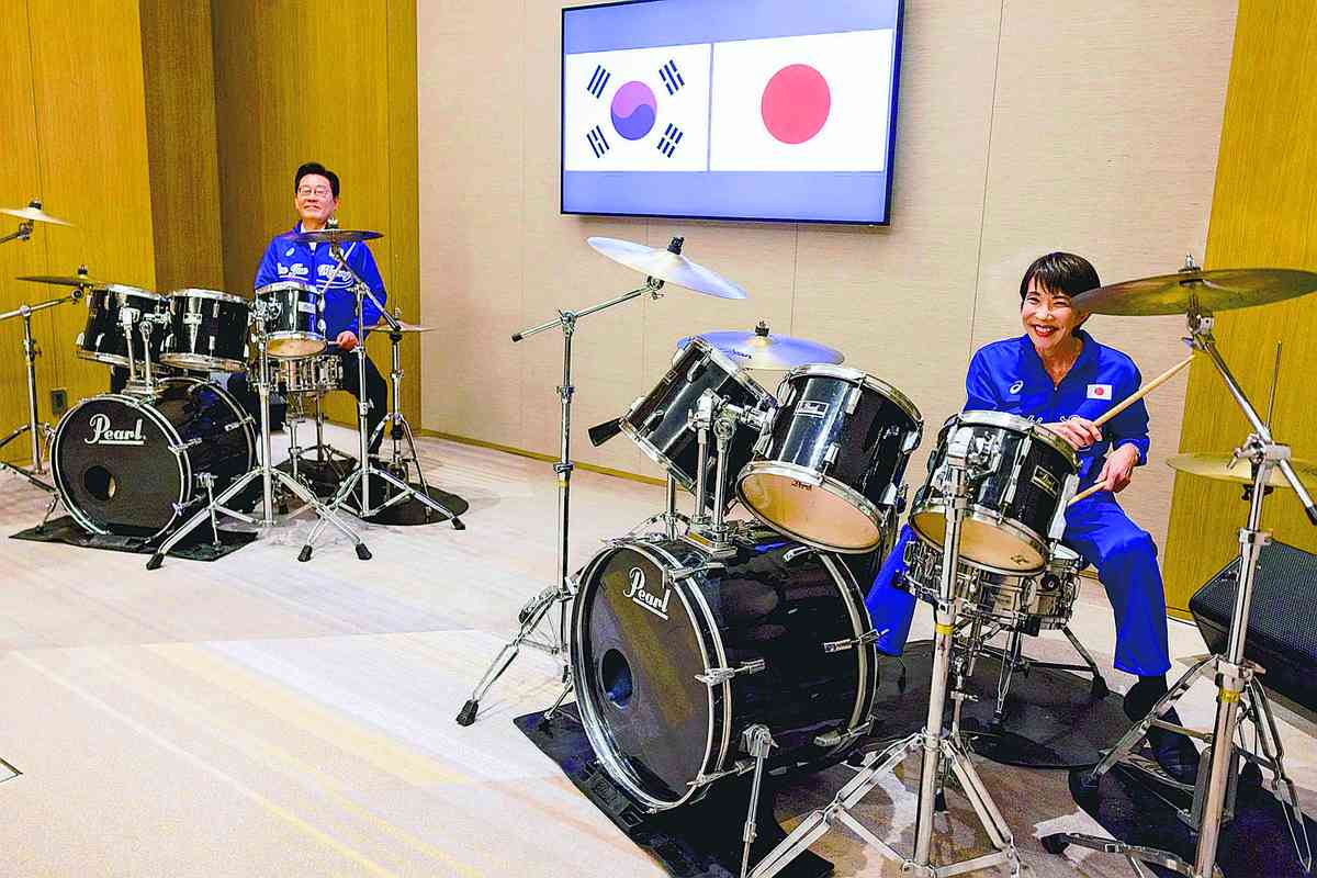 Japanese PM Takaichi, South Korean President Lee Play Drums in Nara; Joint Session was Arranged as Surprise Treat by Amateur Percussionist Takaichi