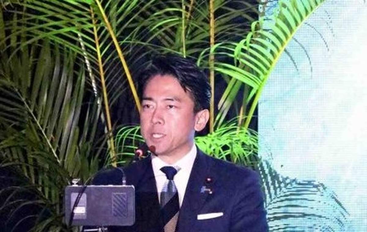 Japan Defense Minister Koizumi, in Hawaii, Cites ‘Power of Japan-U.S. Reconciliation’ After World War II