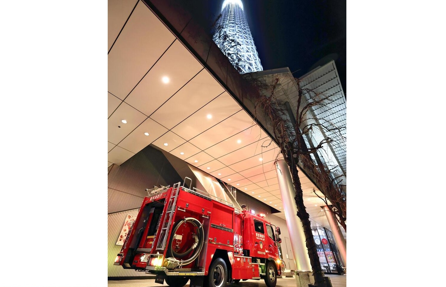 Tokyo Skytree’s Elevator Stops, Trapping 20 People, Police Say